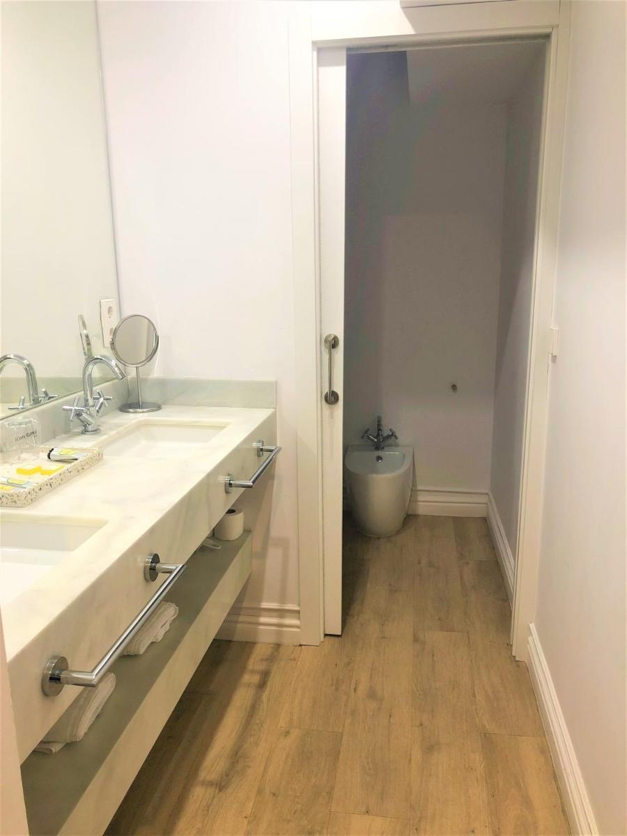 Suites Hom Sevilla - Housity