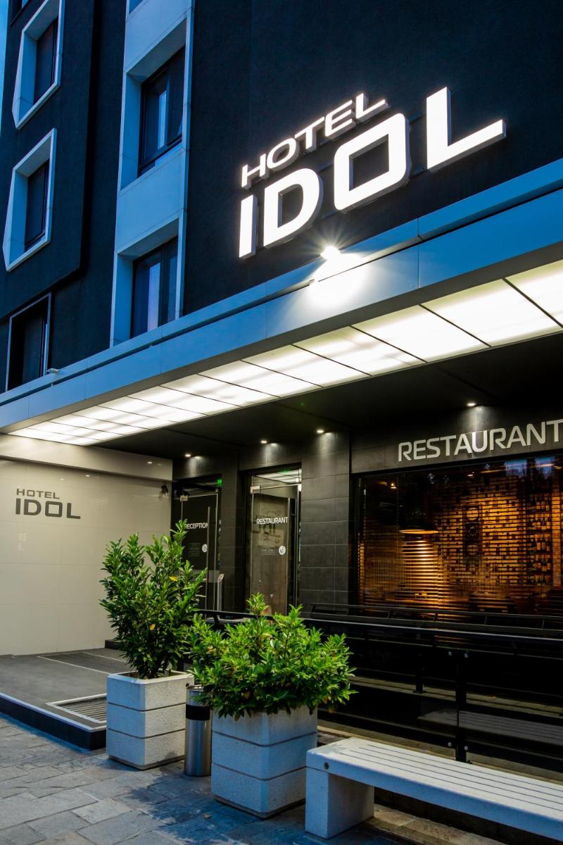 Hotel Idol - Housity