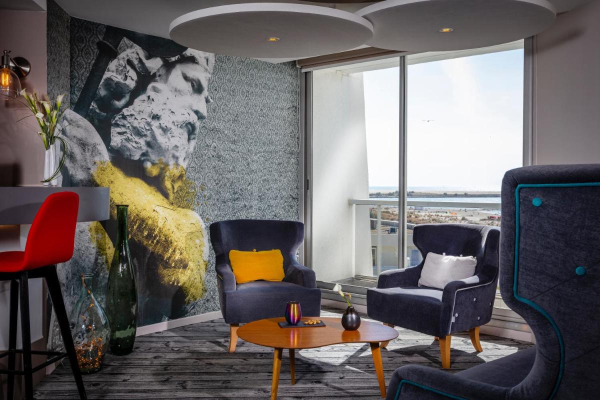 Coin salon dans l'établissement Thalazur Port-Camargue - Hotel & Spa