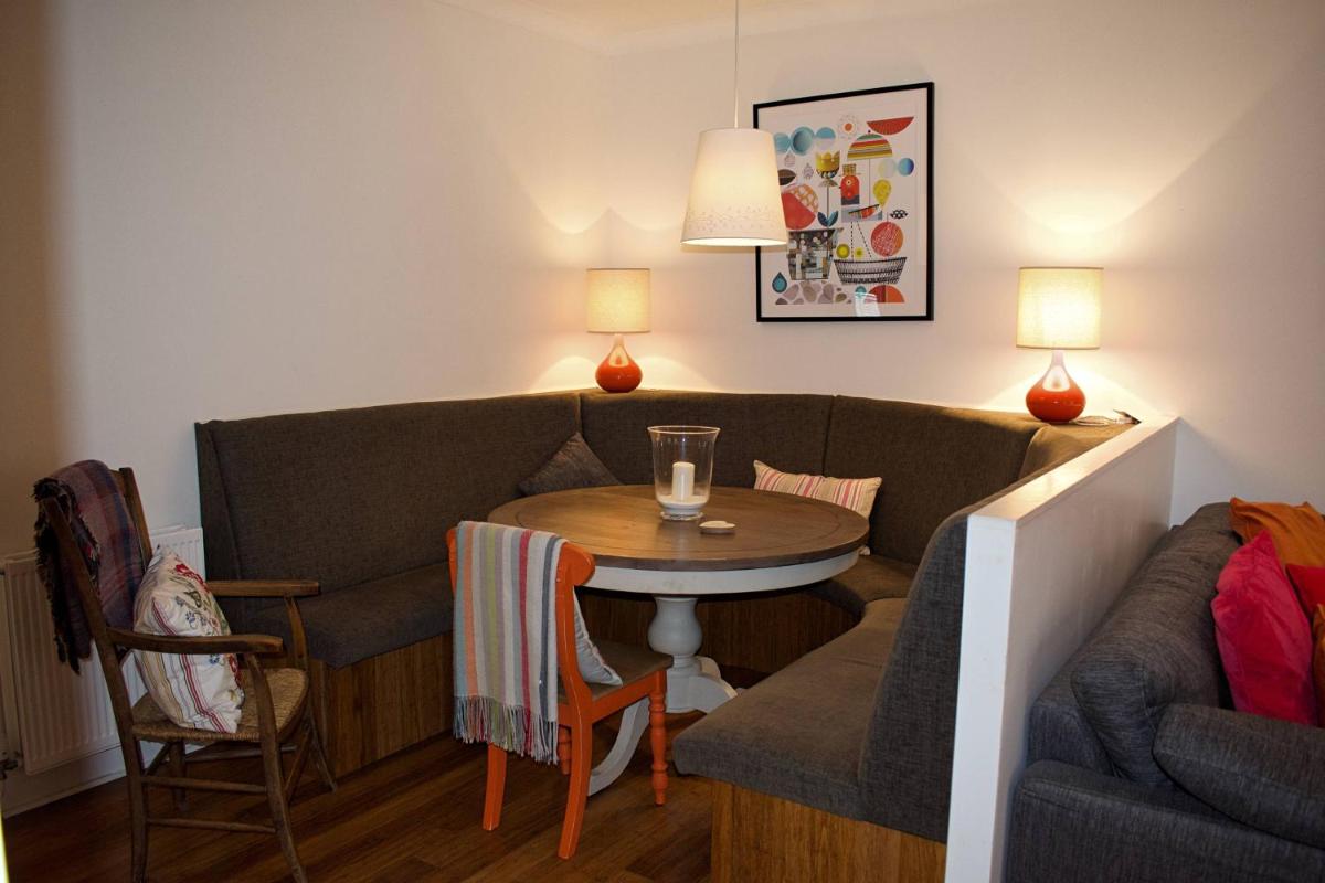 The Old Pickle House - Housity