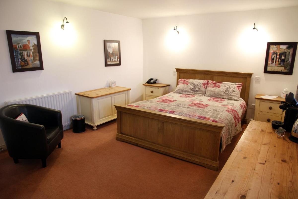 The White Hart - Housity
