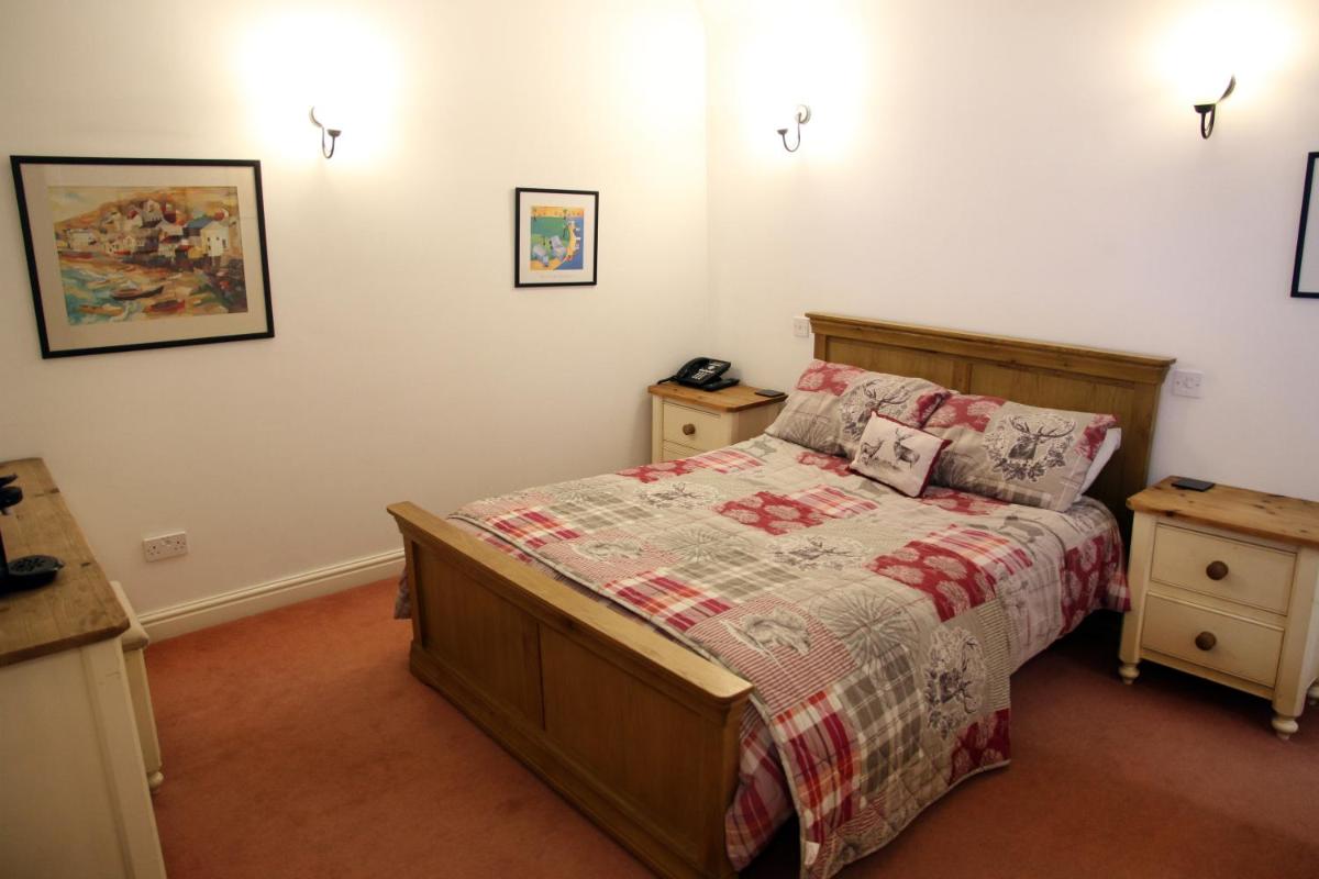 The White Hart - Housity