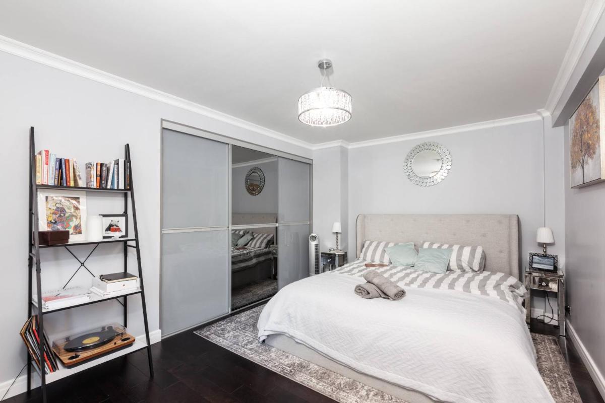Luxury Property Next To The Hyde Park - Housity