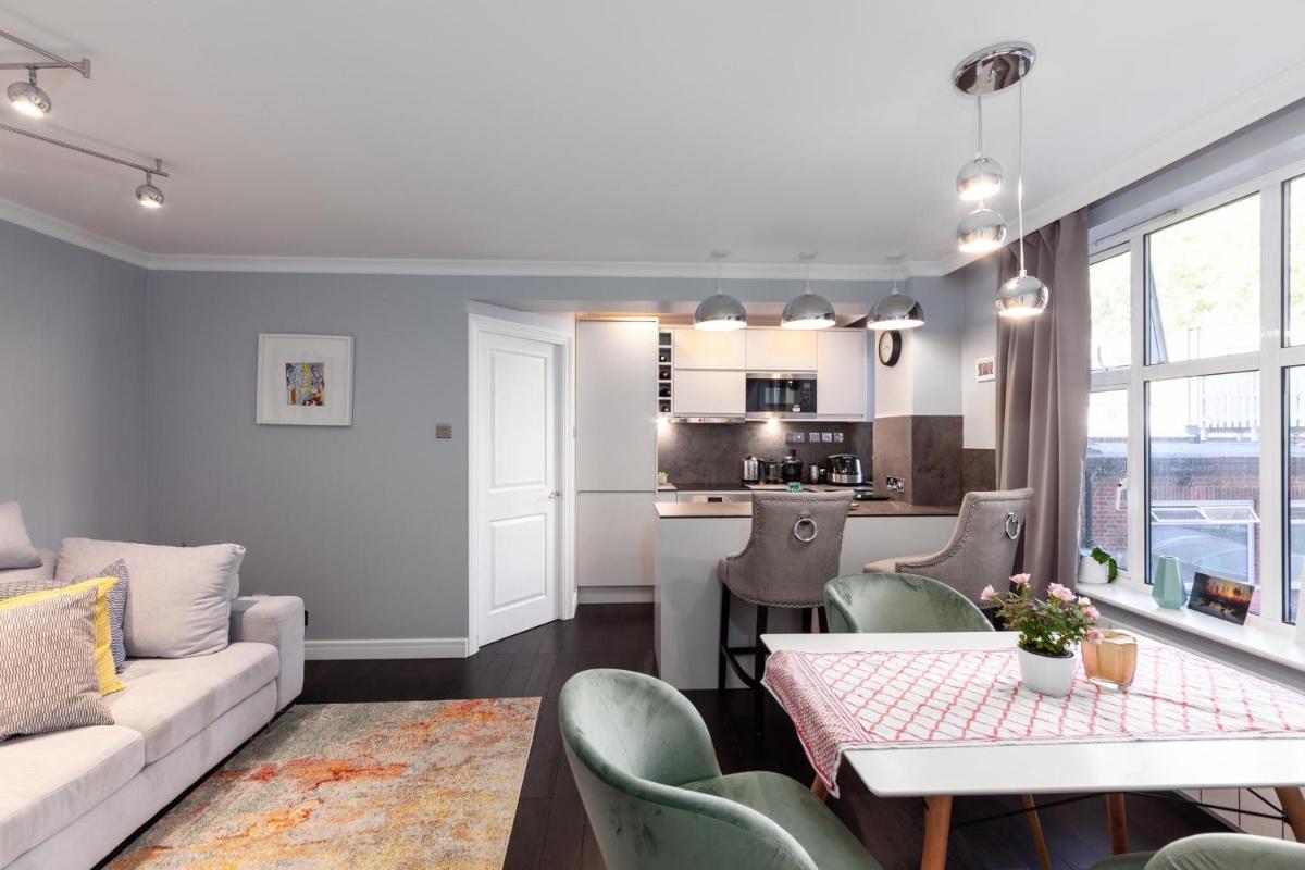 Luxury Property Next To The Hyde Park - Housity
