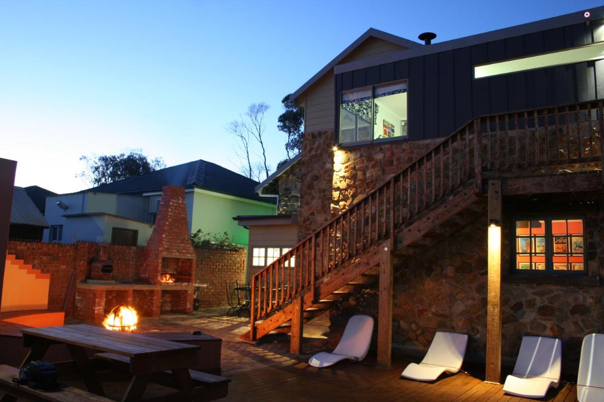 Funky Town - Housity