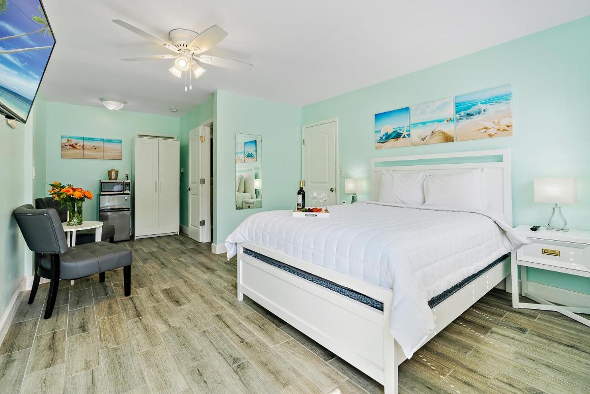 Hollywood Beachside Boutique Suite - Housity
