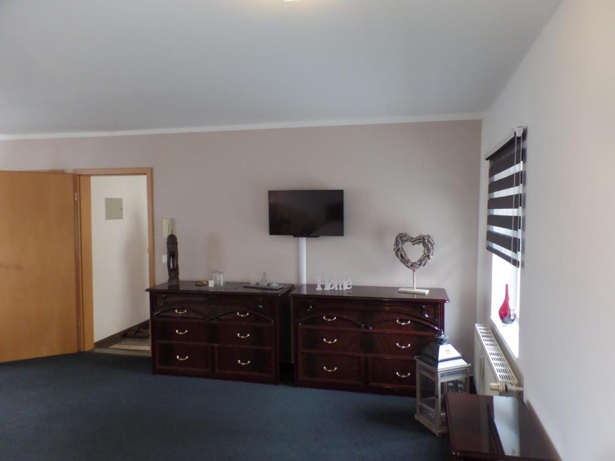 Hexensprung 2 - Housity