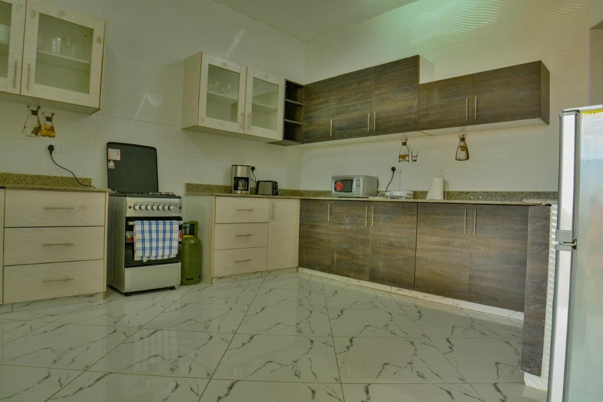 Suitetrails - Fenns Cozy Apartment - Nyali