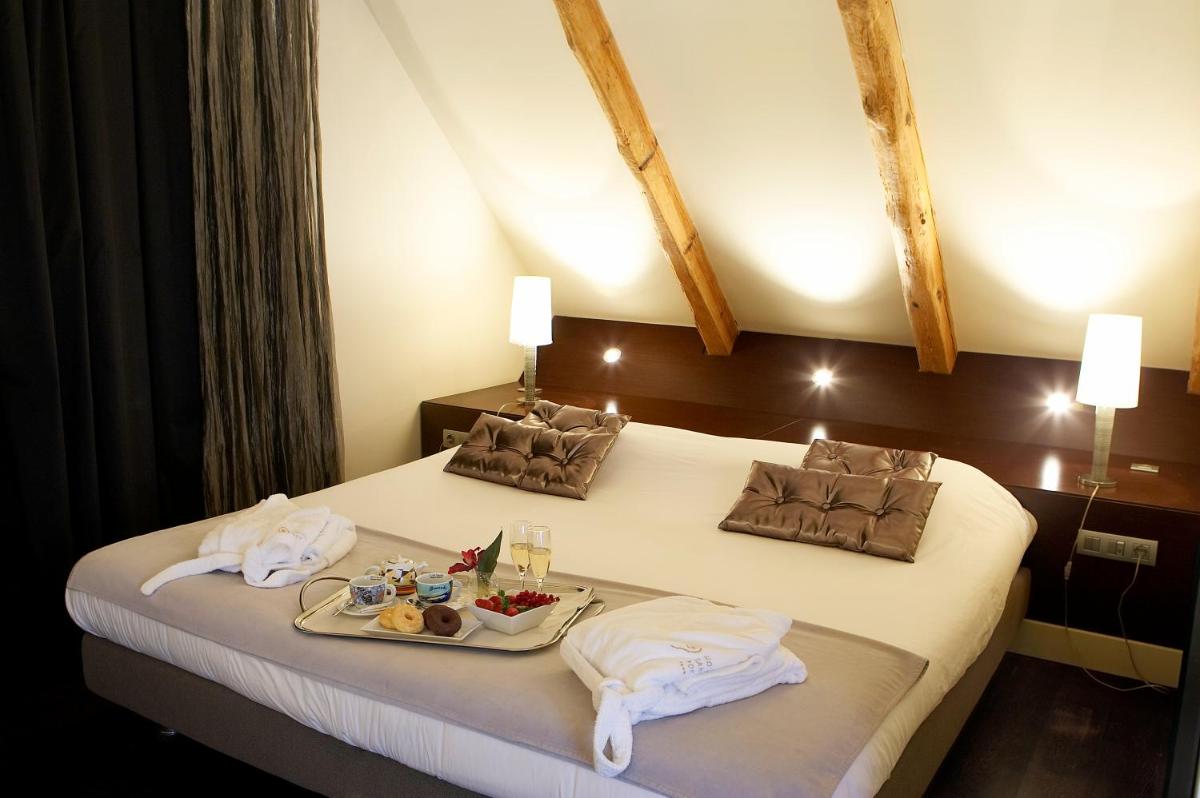 Hotel Sant Roc - Housity