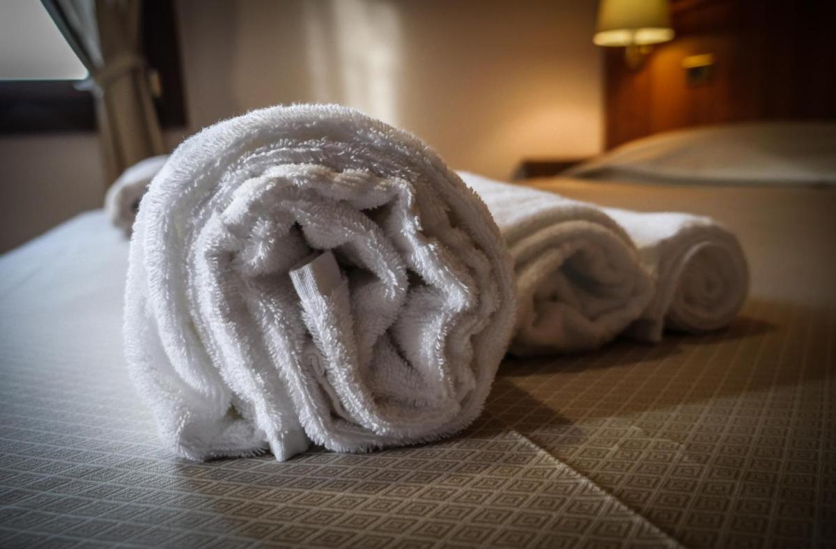 VILLANOVA HOTEL - Housity