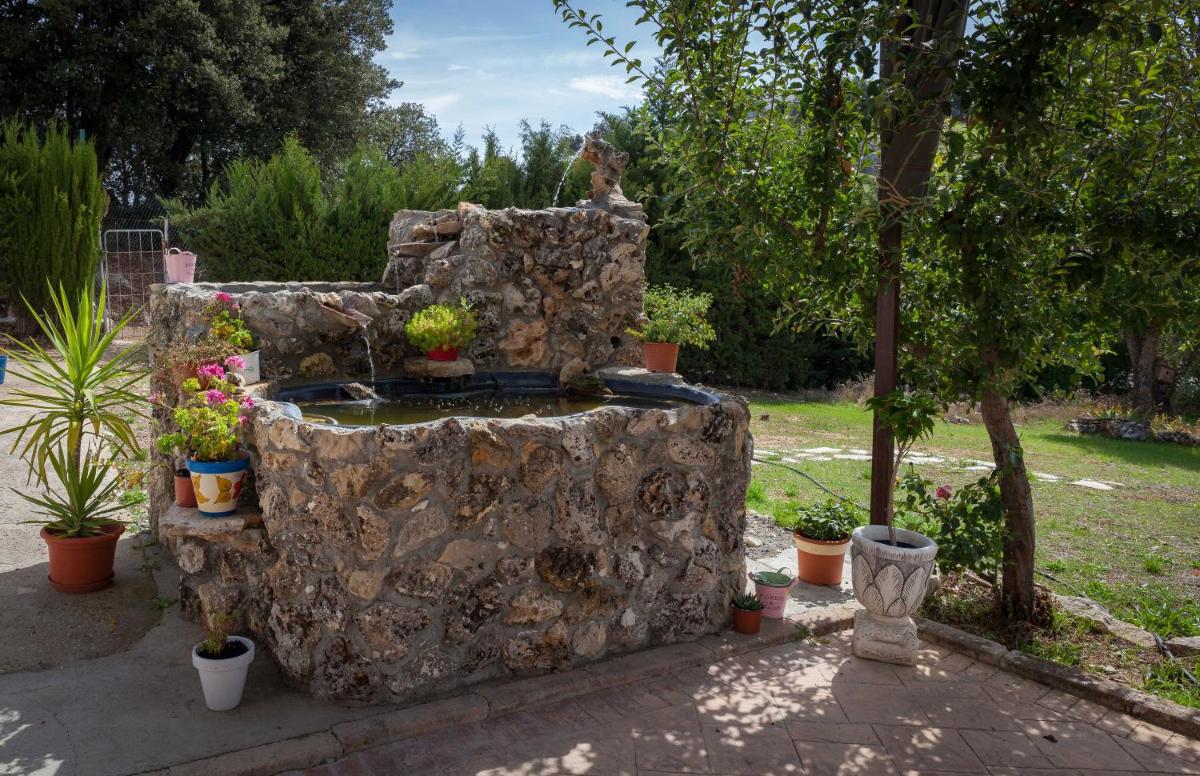 Casa Rural Rosa Blanca - Housity