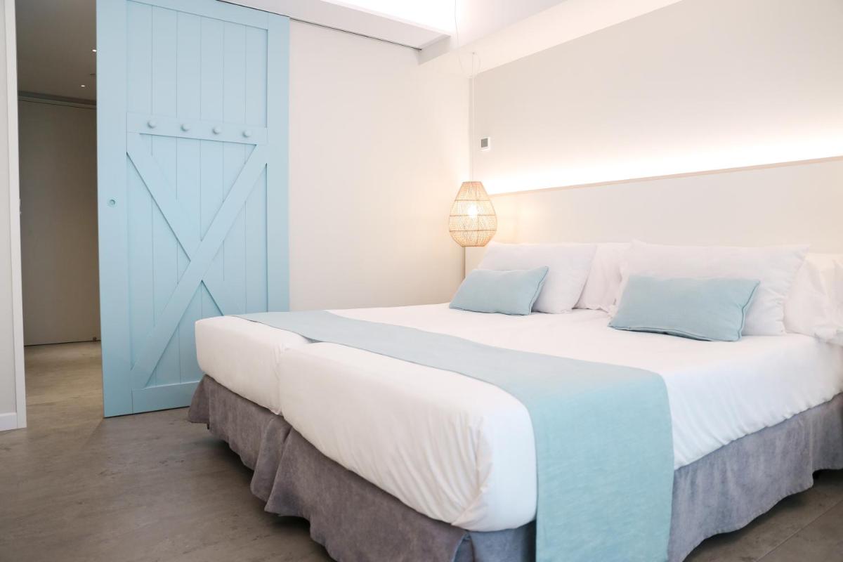 Cama o camas de una habitación en KAKTUS Hotel Kaktus Playa - Adults Recommended