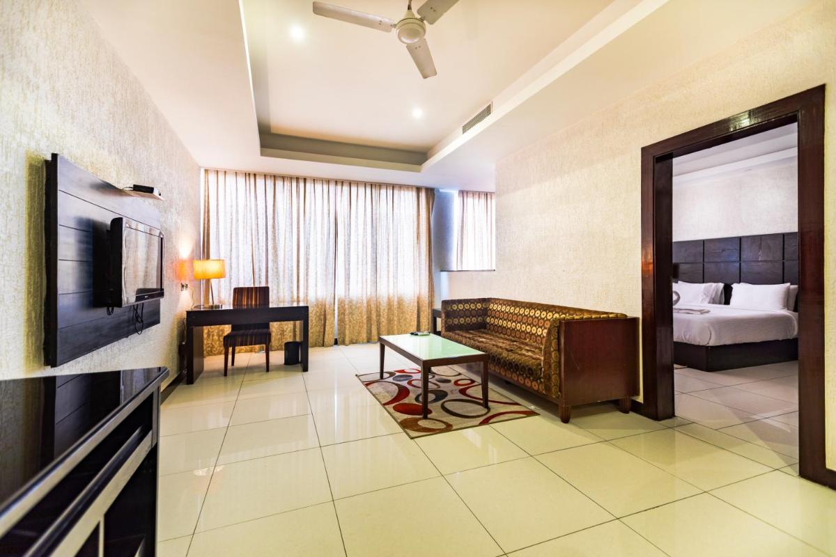 The Bentley Seaside Boutique Hotel - Housity