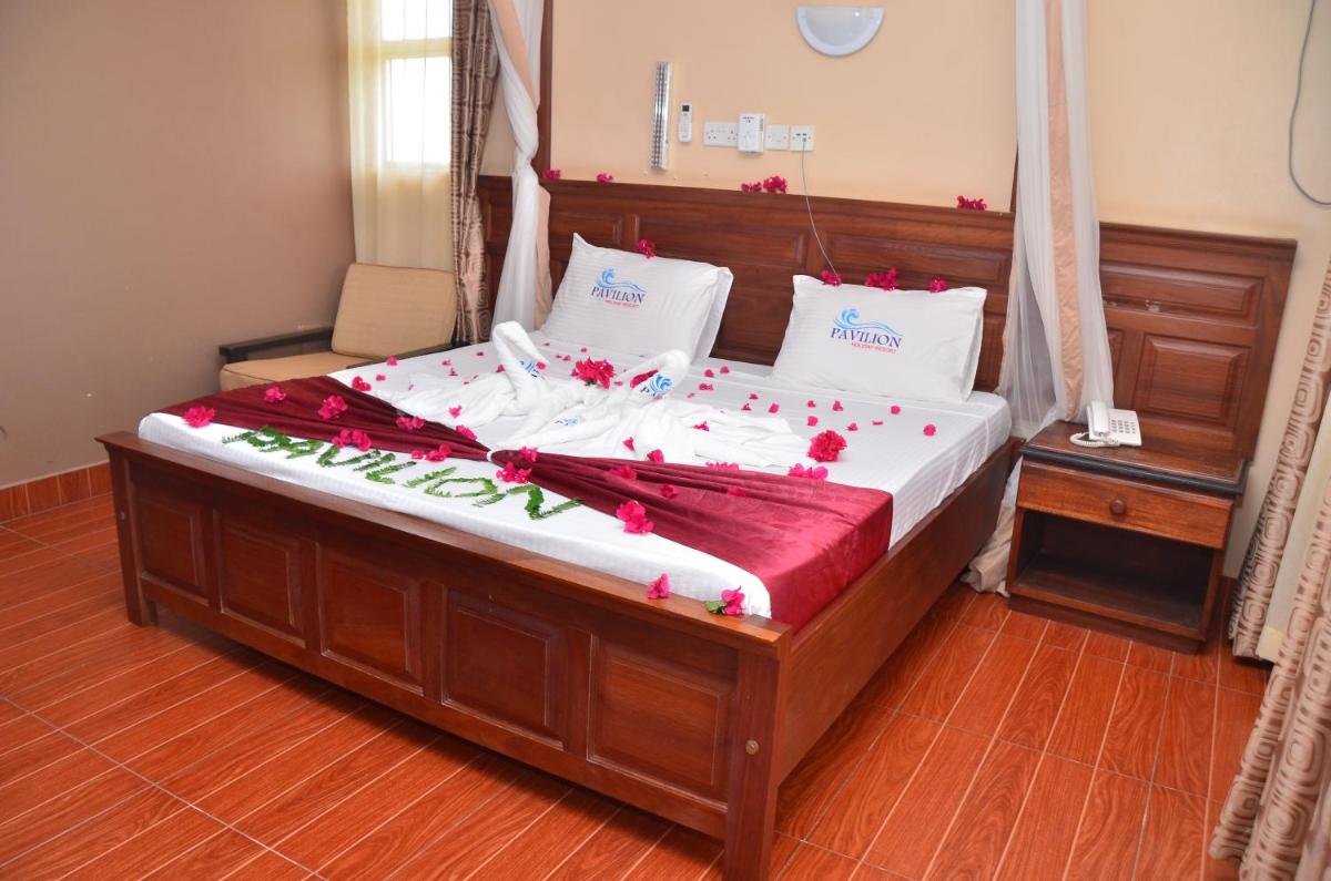 Pavilion Holiday Resort - Housity