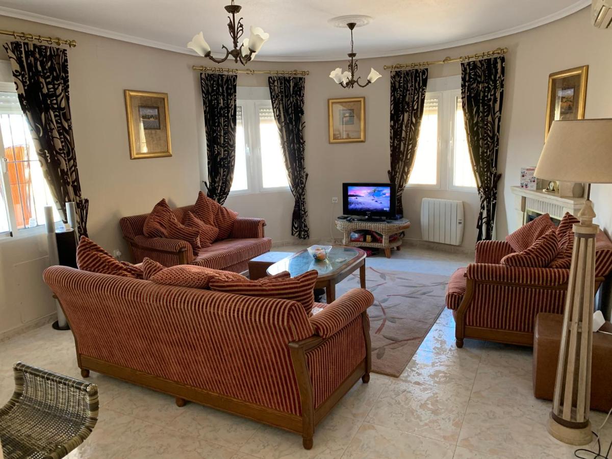 OAK Villa - Housity