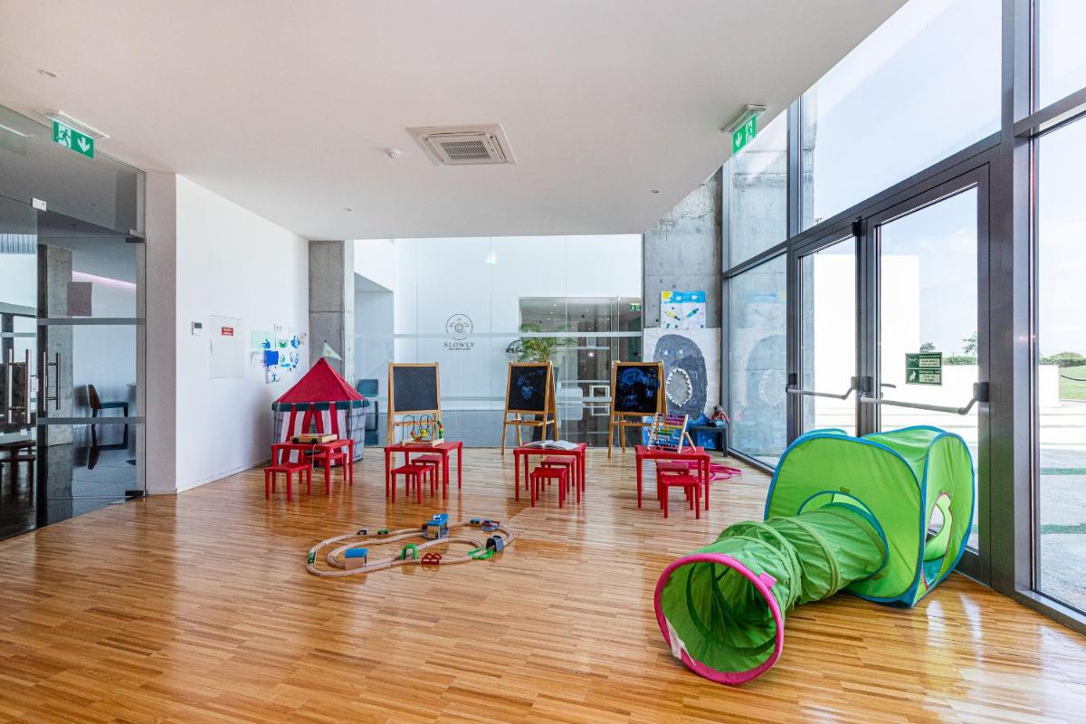 O clube infantil de Algarve Race Resort - Hotel