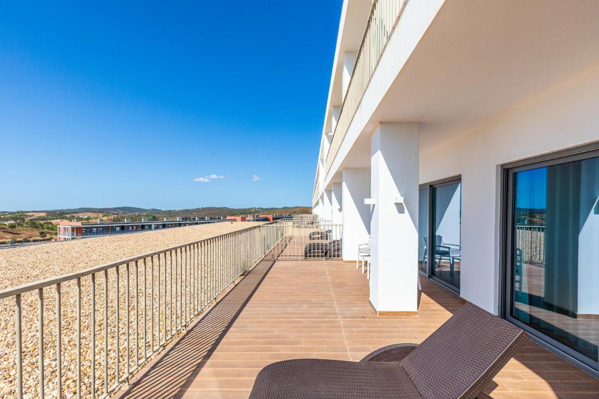 Uma varanda ou terraço em Algarve Race Resort - Hotel