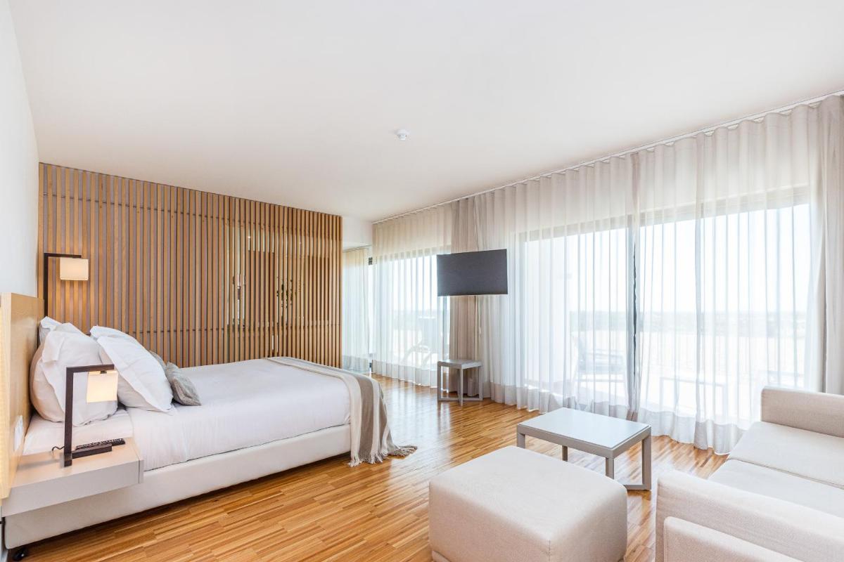 Uma cama ou camas num quarto em Algarve Race Resort - Hotel