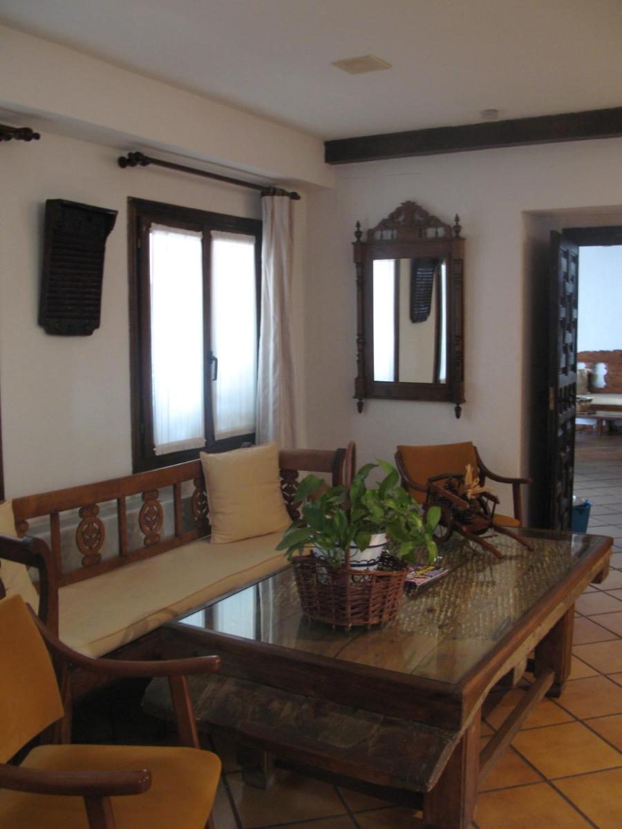 Hotel El Puerto - Housity