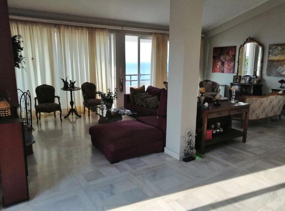 Sea Side Villa Alexandra - Housity