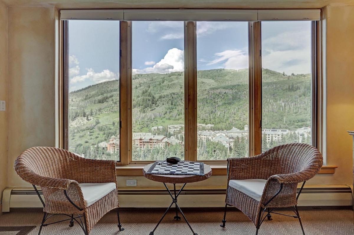 Amazing 2 Br Unit In Beaver Creek- Out Of A Western Movie Condo - Housity