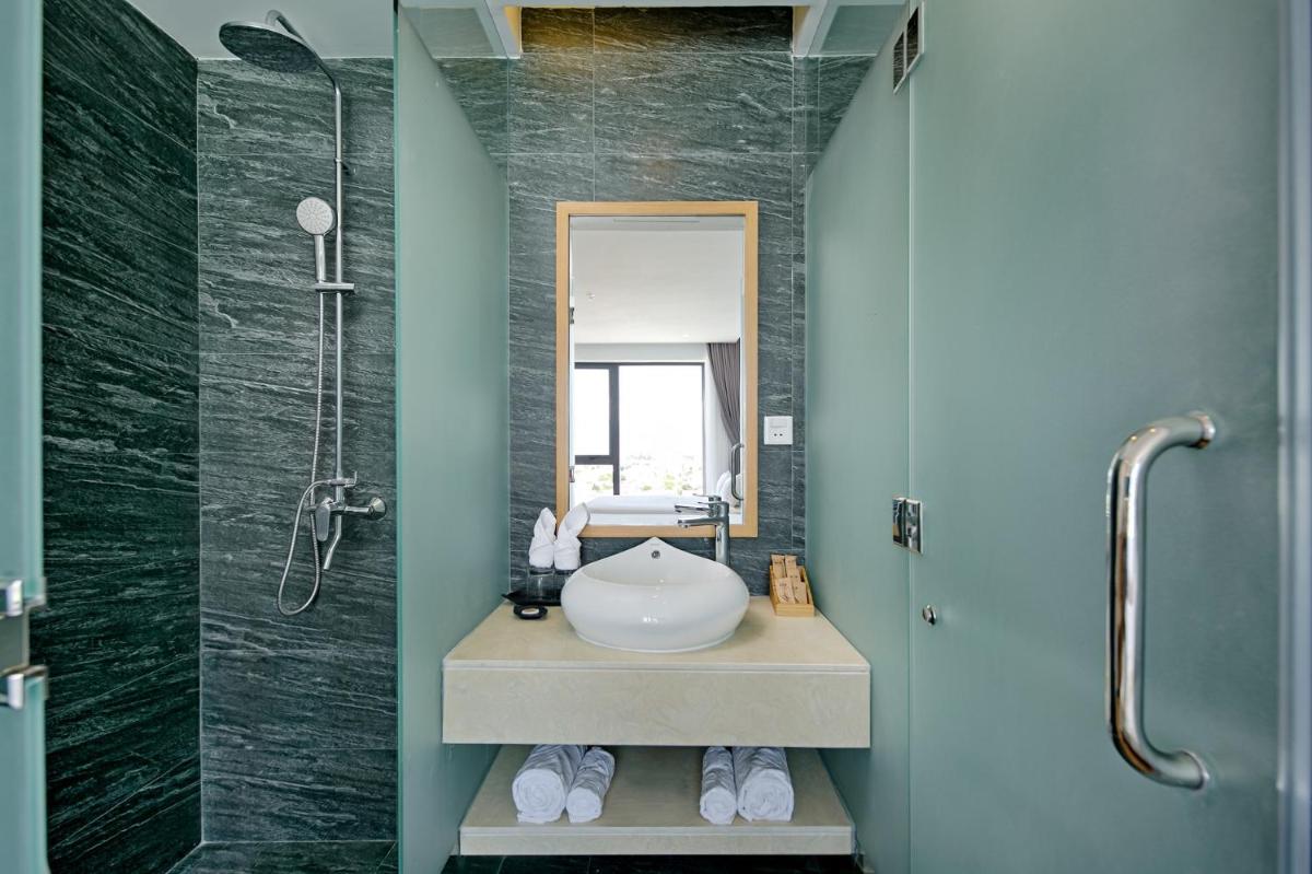 Seashore Hotel & Apartment - Housity