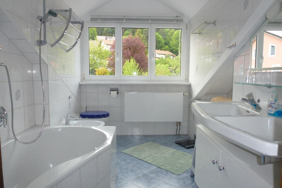 Ferienwohnungen Anneliese&Fritz Wagerer - Housity