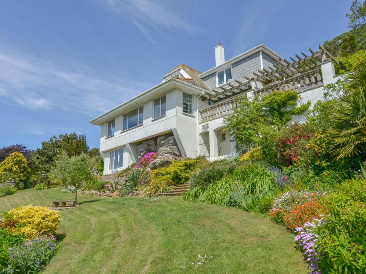 Ash Park, Nr Kingsbridge - Housity