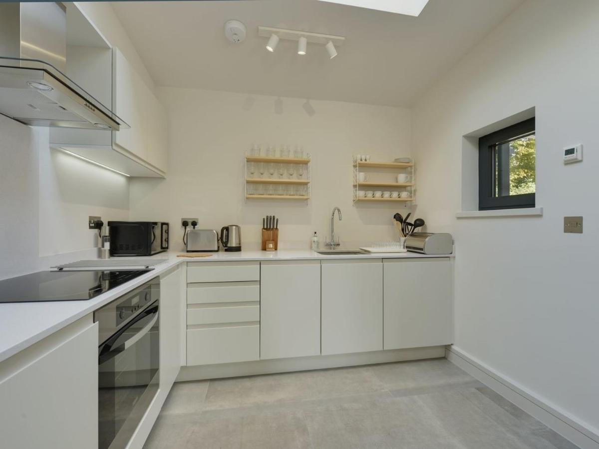 Gardeners Cottage - Housity