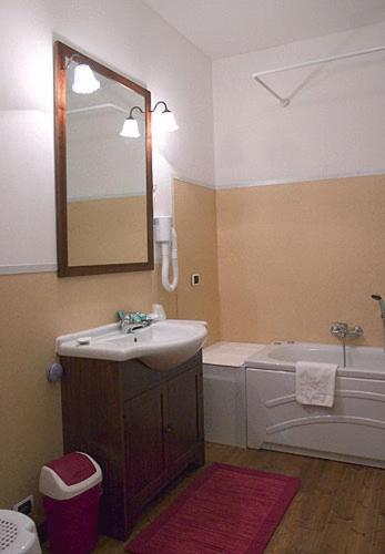 Hotel Al Barco - Housity