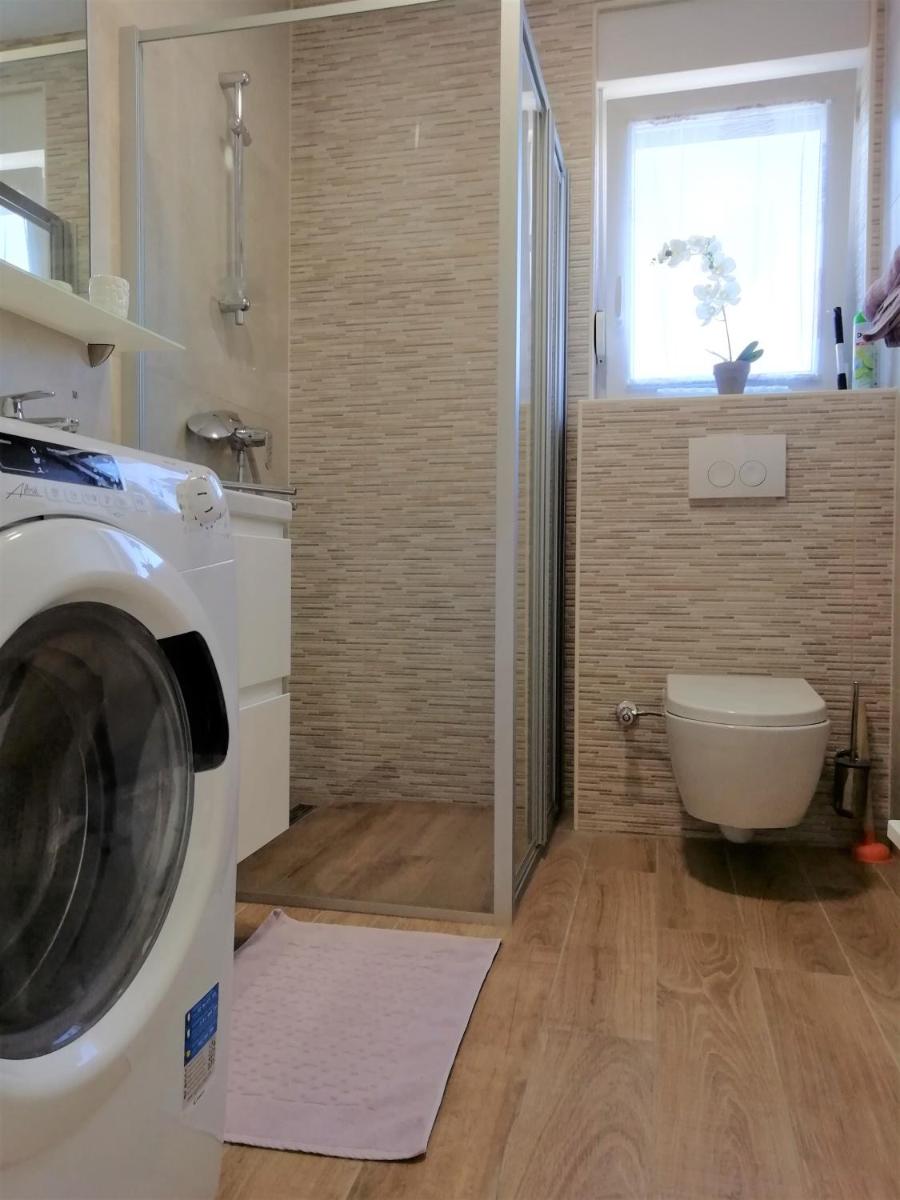Apartment Vera Nin - Housity