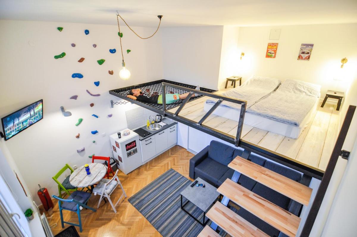 Altitude Loft - Housity