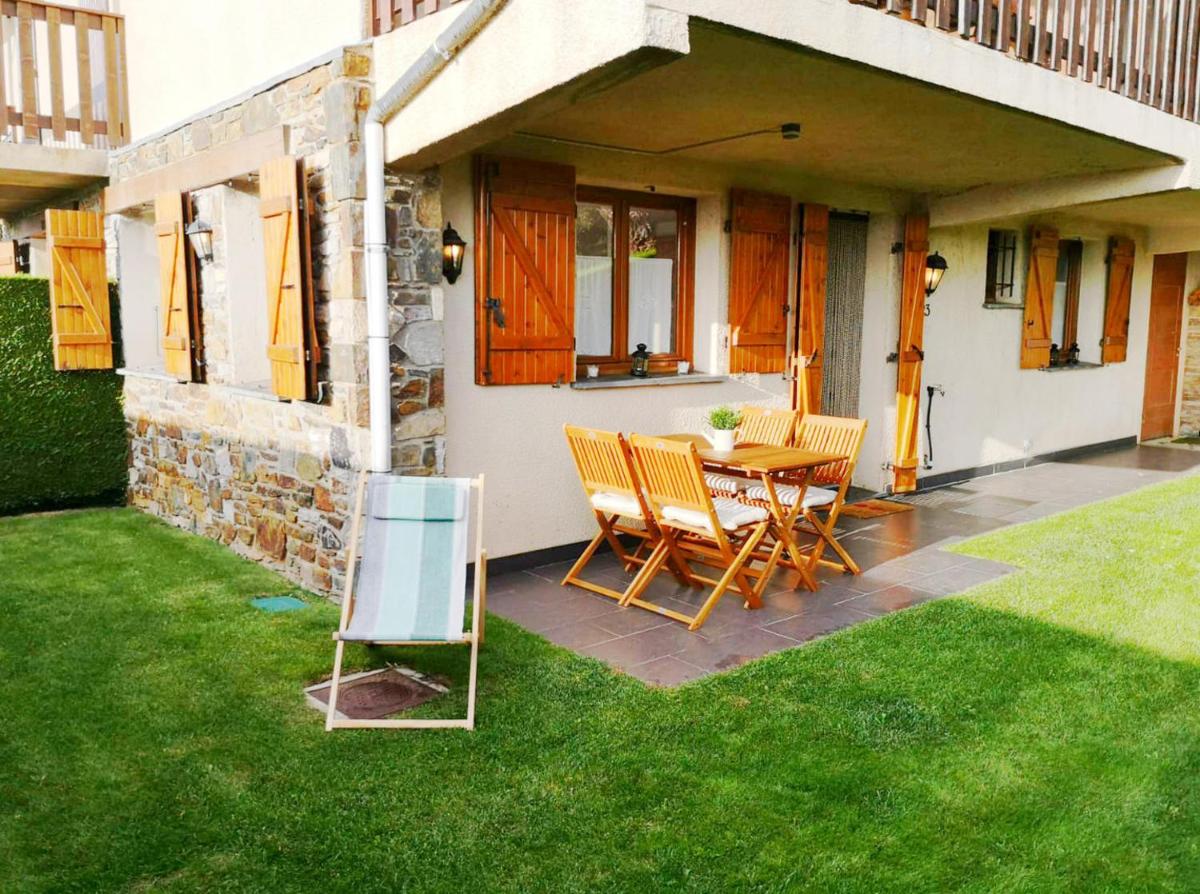 Apartamento con piscina en Osseja - Housity