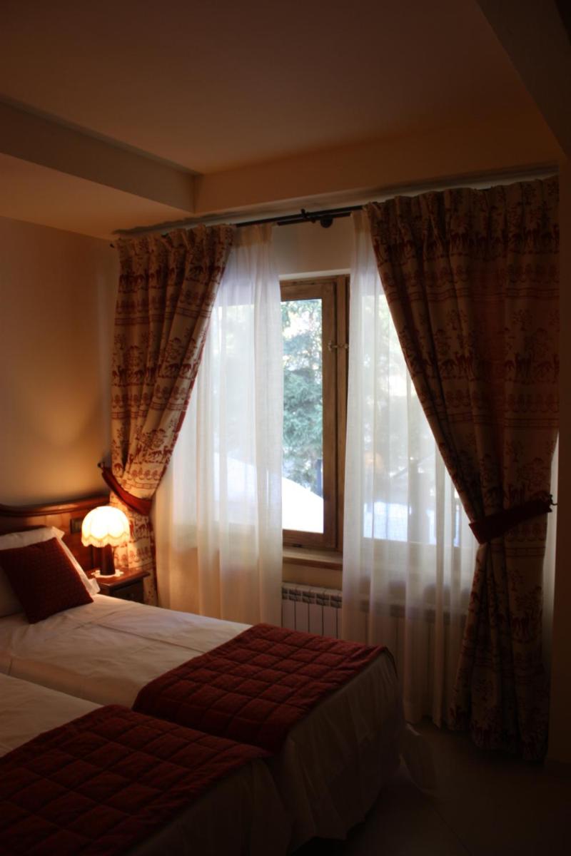 Olympic Mountains - Housity