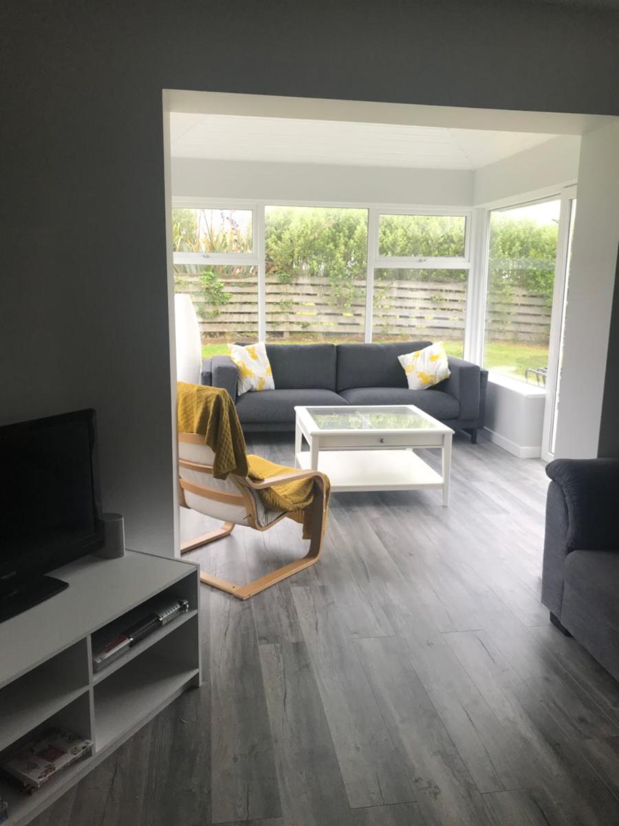 Lynn Cottage St Helens Village - Housity