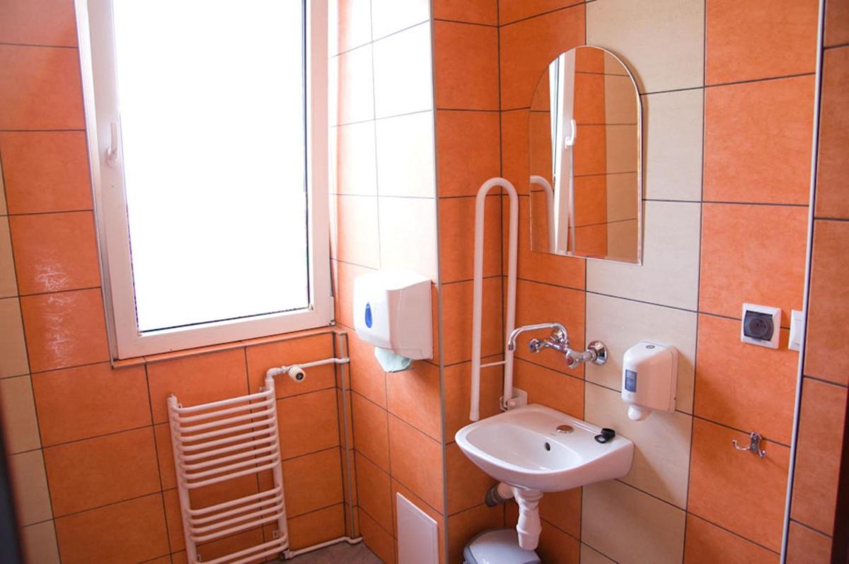 Hotel Elda 2 - Housity