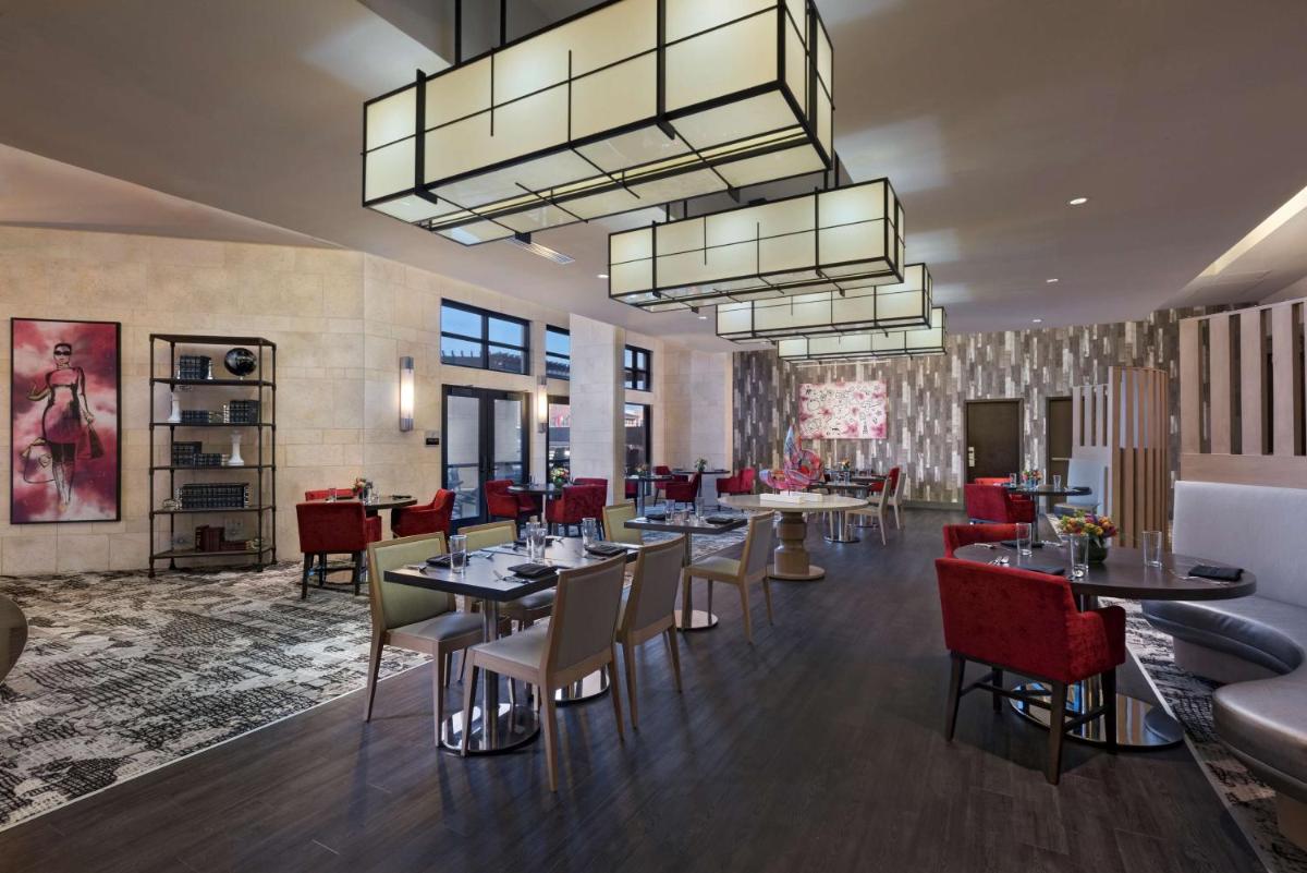Hyatt Centric The Woodlands - Housity