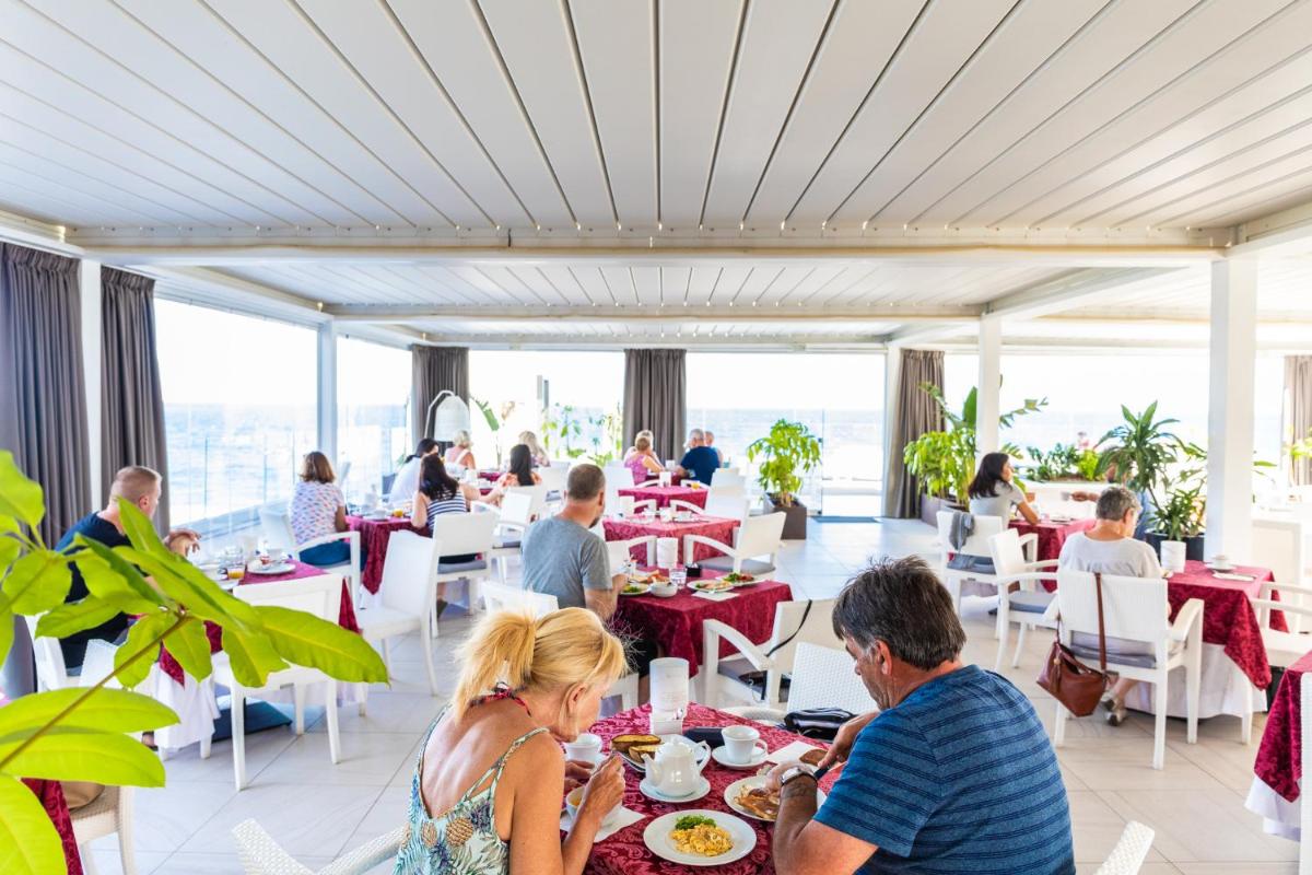 Victoria Palace Cefalù - Housity