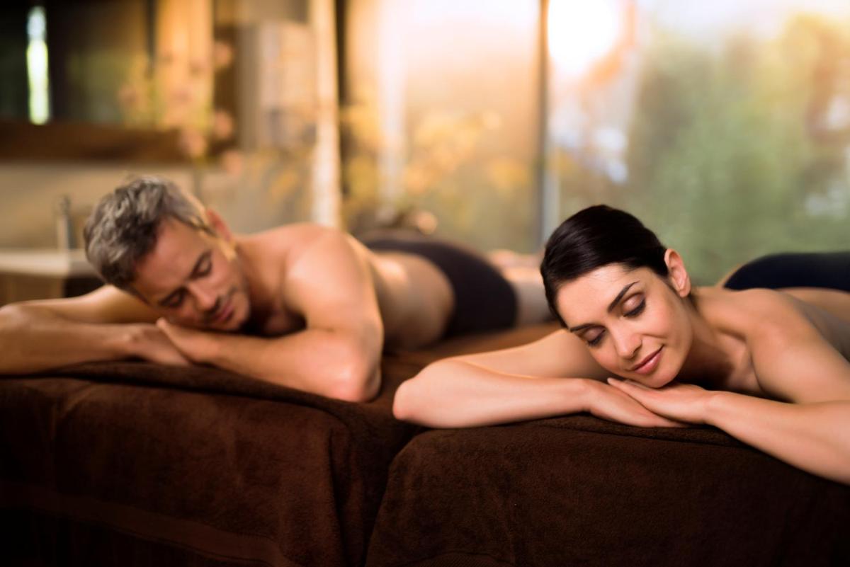 Clients de l'établissement Hôtel Valdys Thalasso & Spa - les Pins