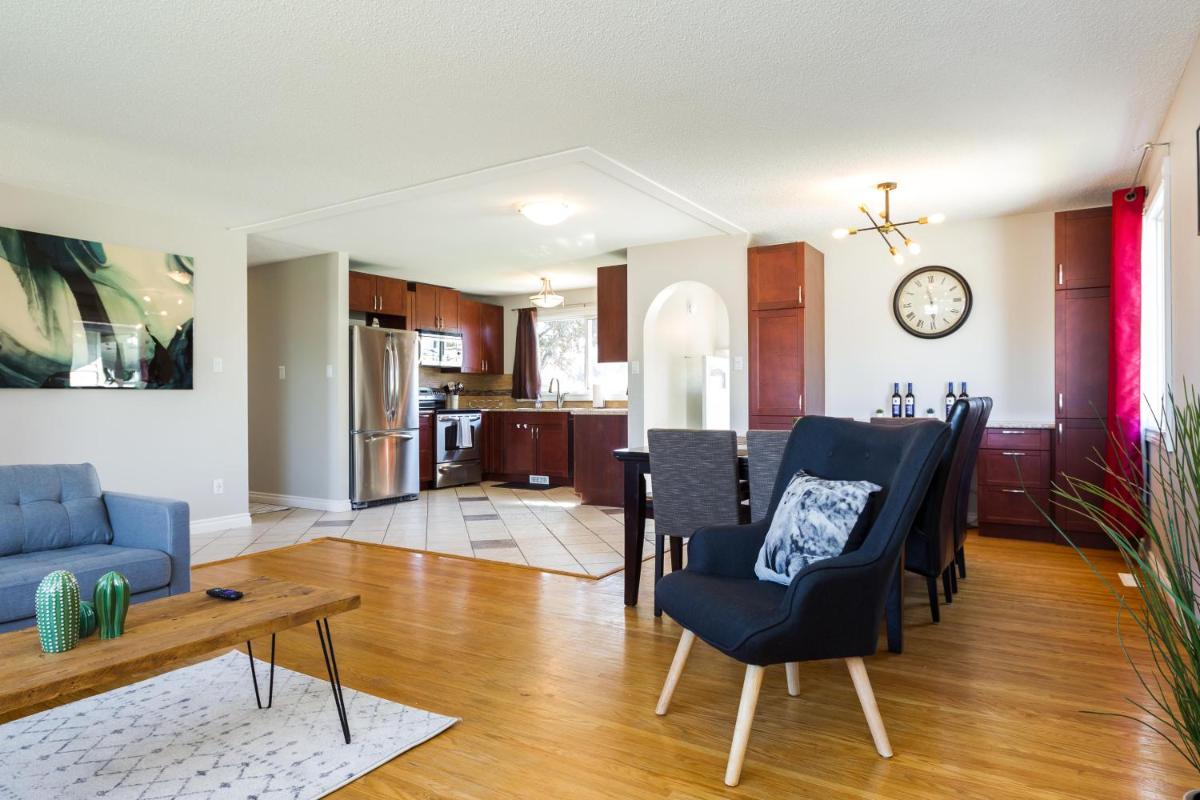 Spacious 6Bed 2bath Bungalow near WEM, w free parking & WiFi! - Housity