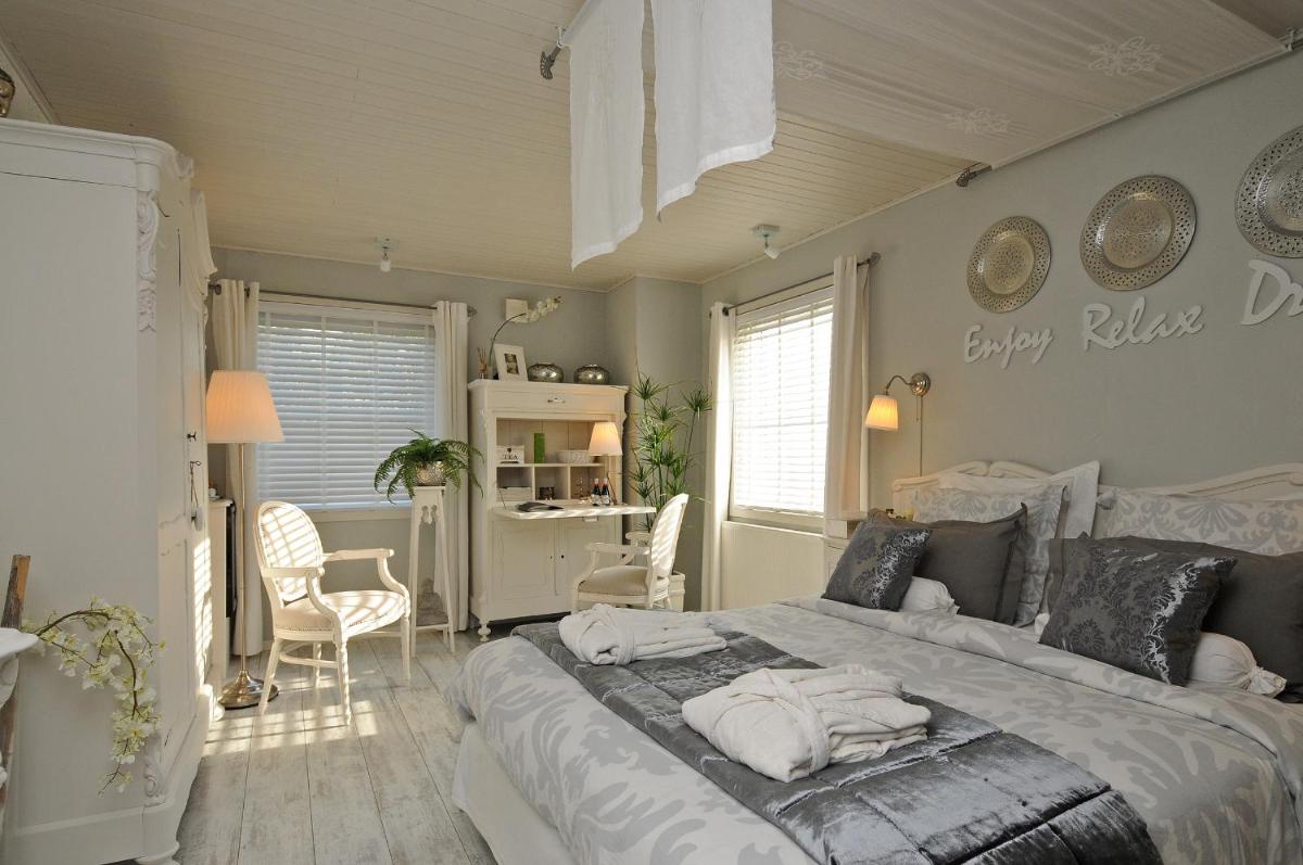B&B de Valkenhorst - Housity