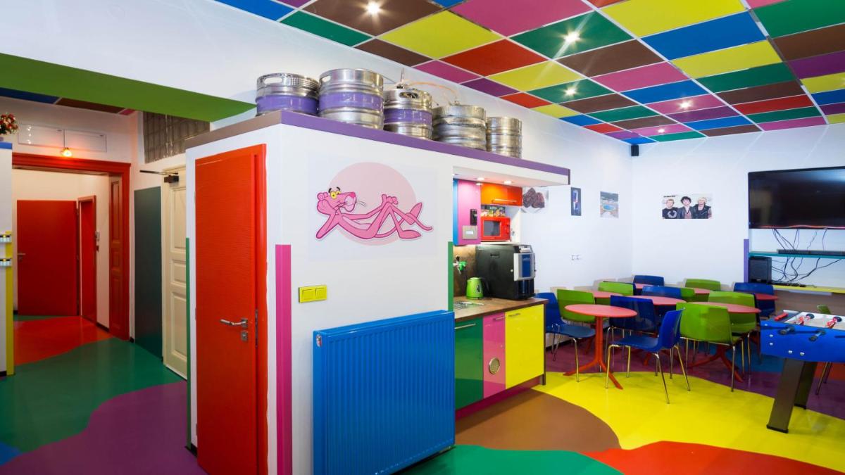 Apartment COLOURS - your 7 colour experience in centre of Prague - Housity