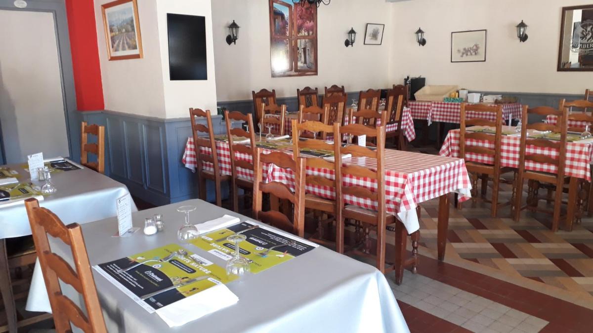 Hotel gites des touristes - Housity