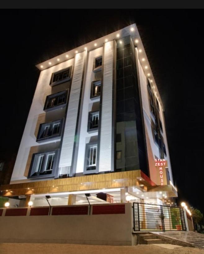 Hotel Star Zest House - Housity