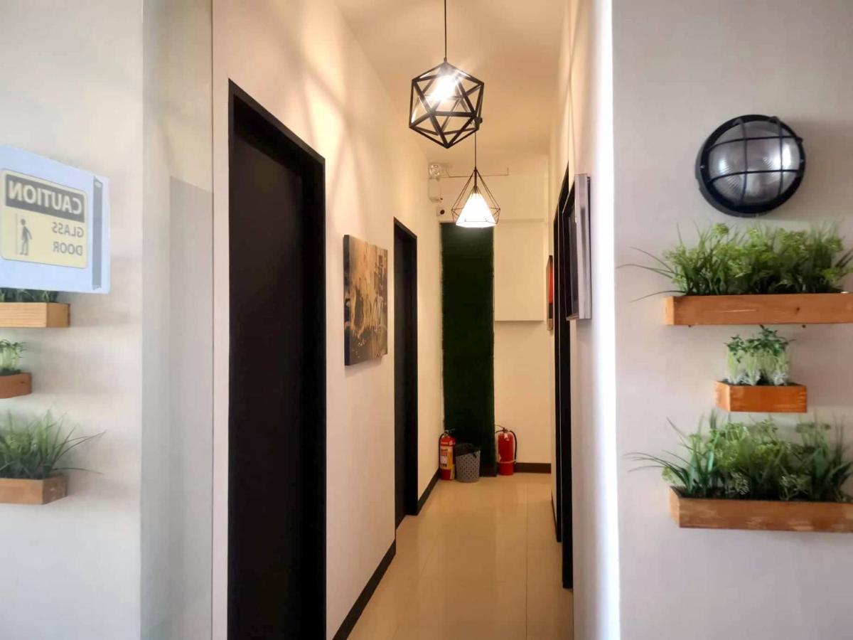 Connecting Flight Mactan Cebu Hostel - Housity