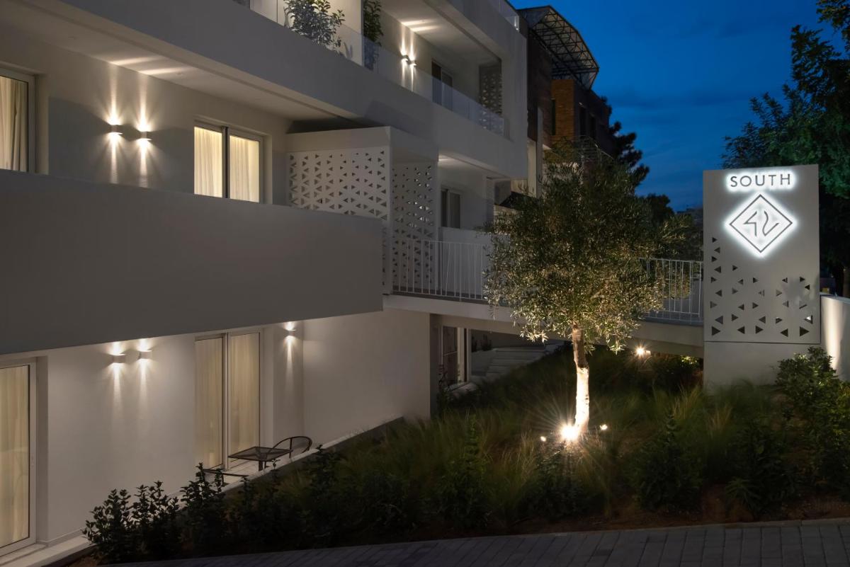 Glyfada South42 - Housity