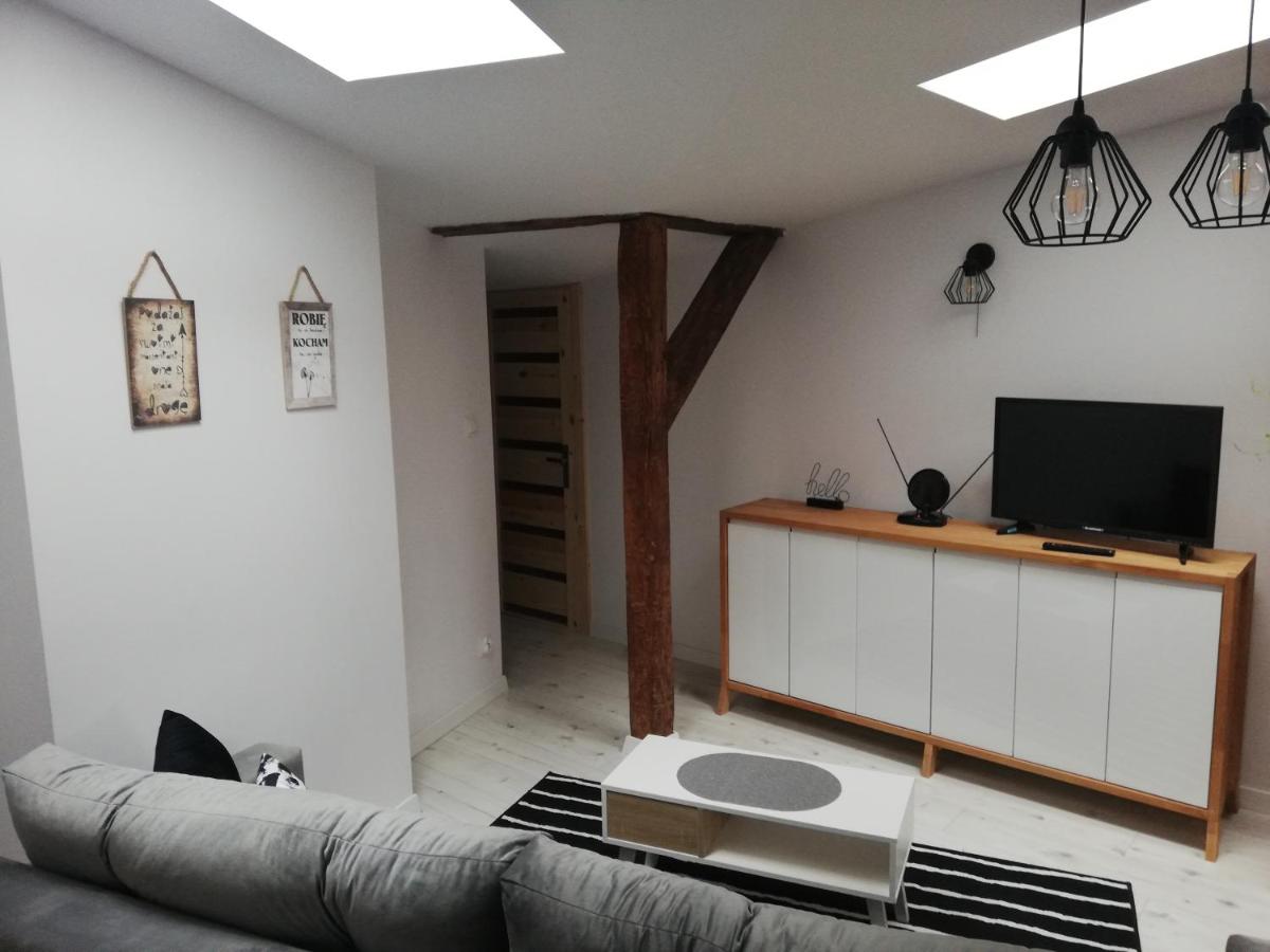 Apartament Tower - Housity