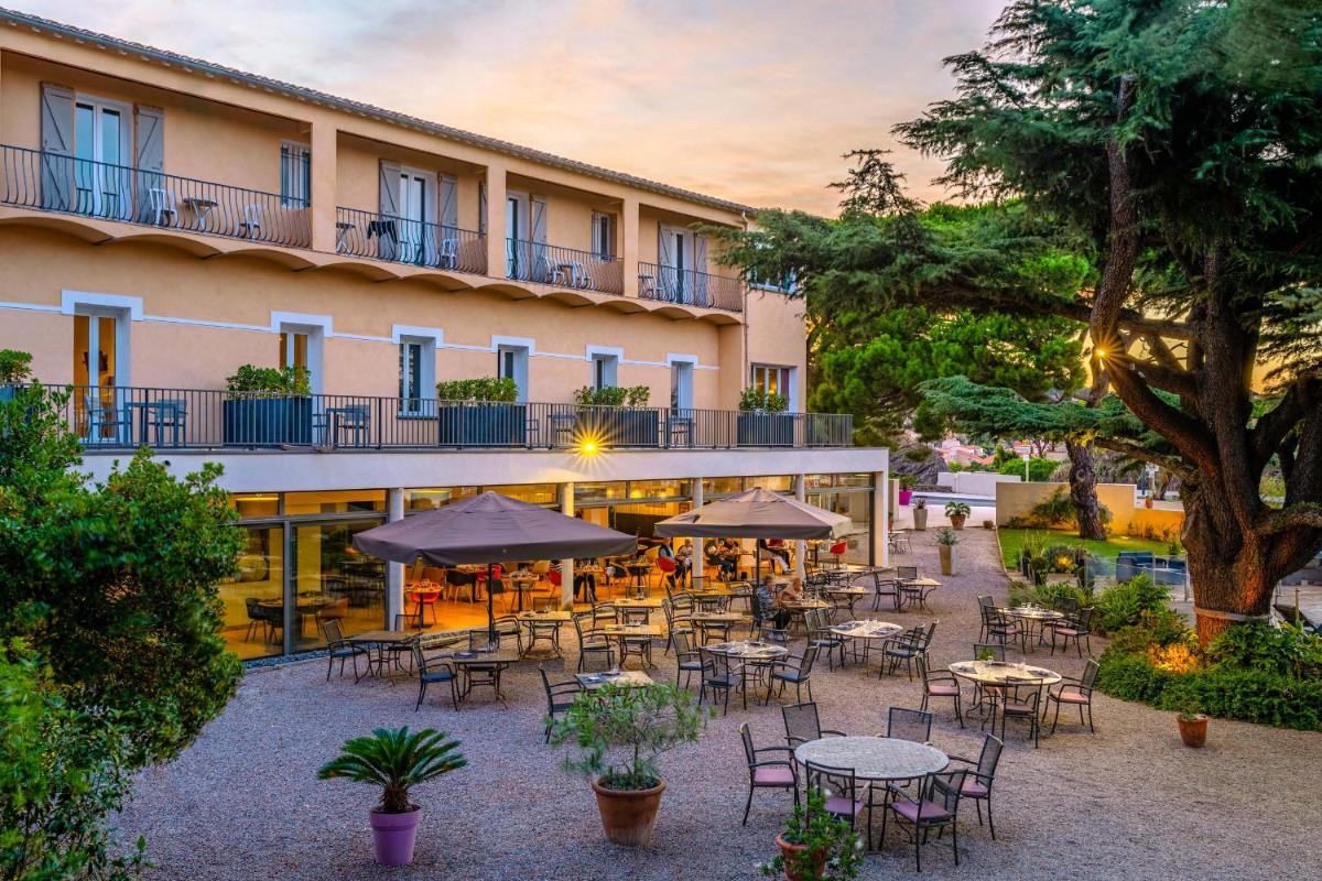 Restaurant ou autre lieu de restauration dans l'établissement Les Jardins du Cèdre, Boutique hôtel & gastronomie