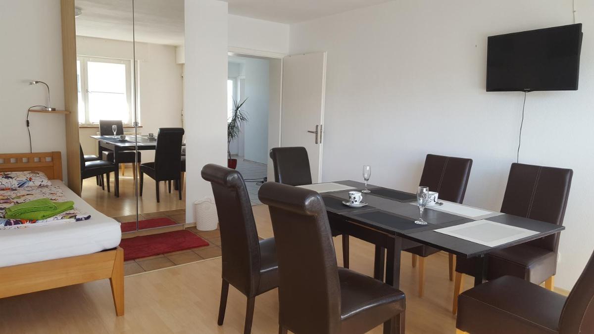 Ferienwohnung Bruckenfeld - Housity