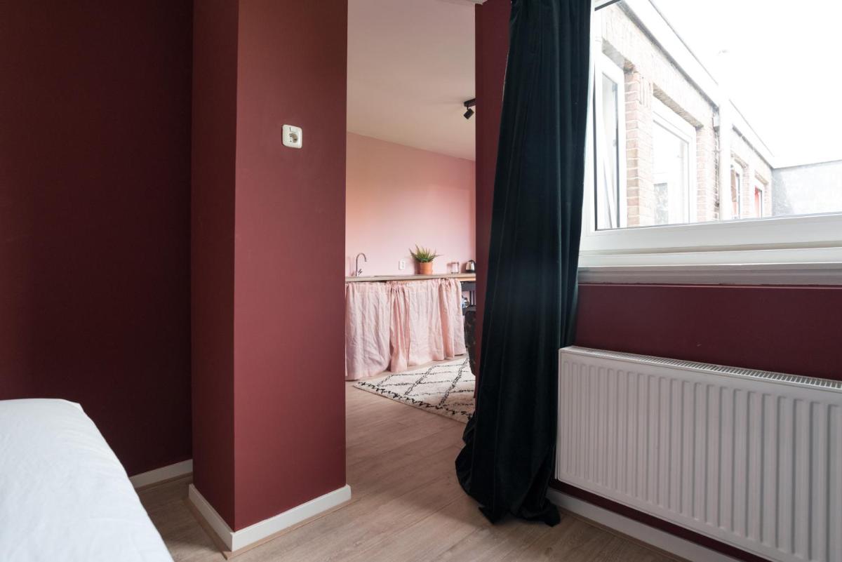 Pink Panther Studio - Housity